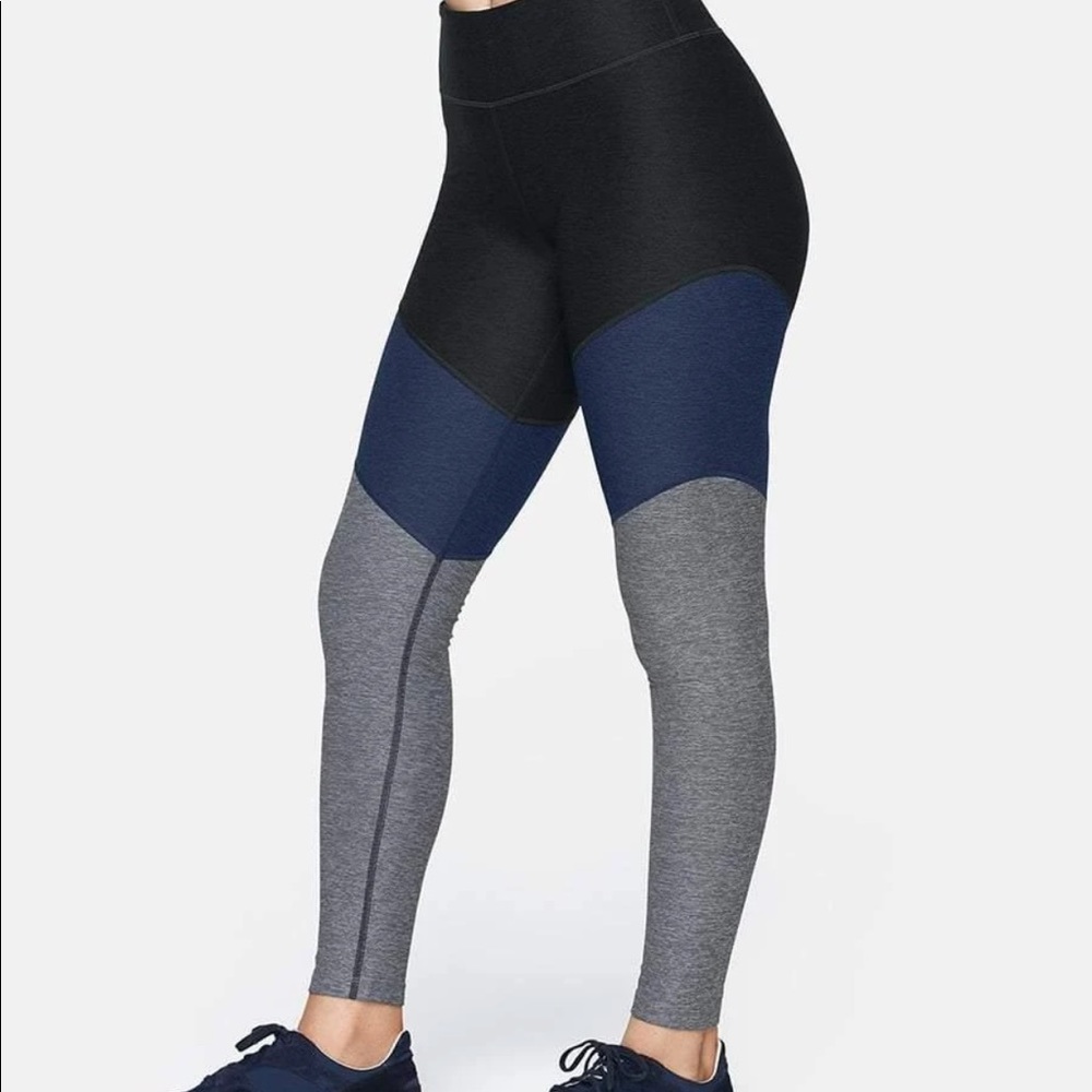 Outdoor Voices Spring Leggings Size Small